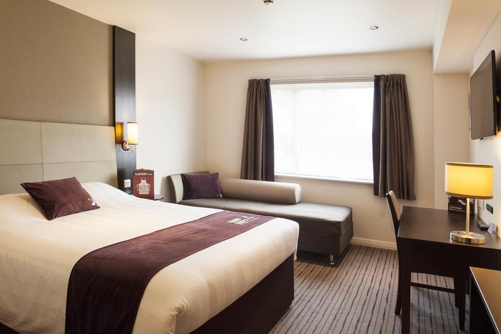 Premier Inn Liverpool City Centre - Moorfields Exterior foto